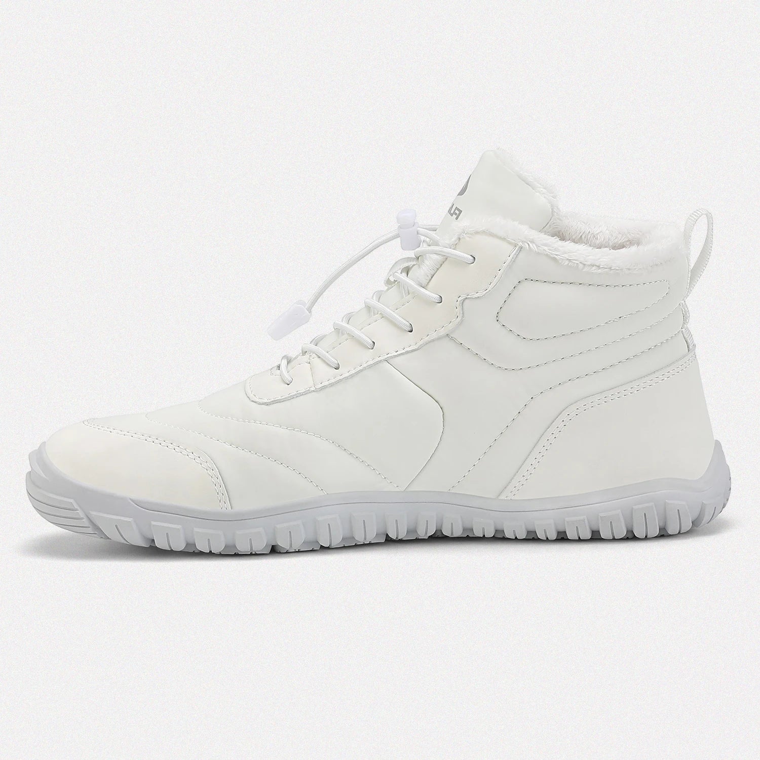 Dannto unisex‘s white winter snow Boots shown from the side